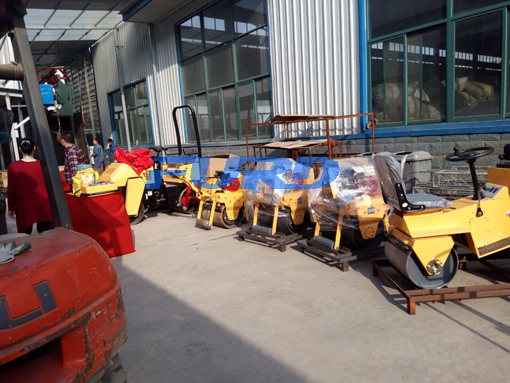 福瑞得機(jī)械座駕壓路機(jī)，手扶壓路機(jī)，小型灌縫機(jī)，井蓋切割機(jī)及時(shí)發(fā)貨